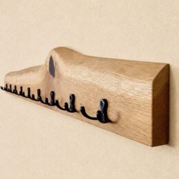 Garderobe mit Baumkante schmales Design Doppelhaken - Holzaura